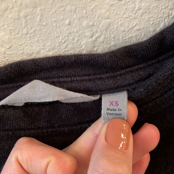 Cute ATHLETA Pullover with zippers on sides! - Picture 3 of 3
